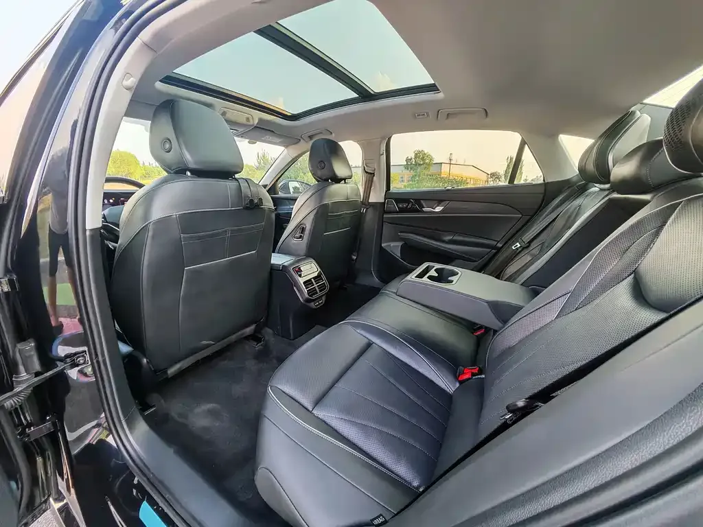 Volkswagen Passat — фото 2