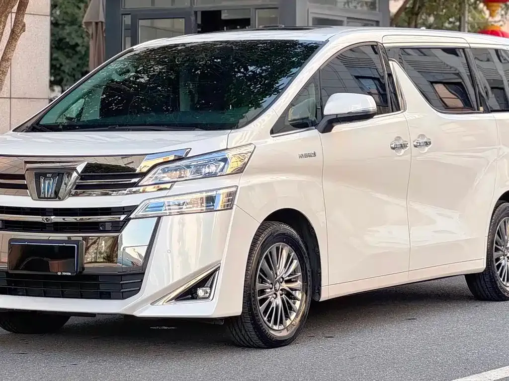 Toyota Vellfire — фото 5