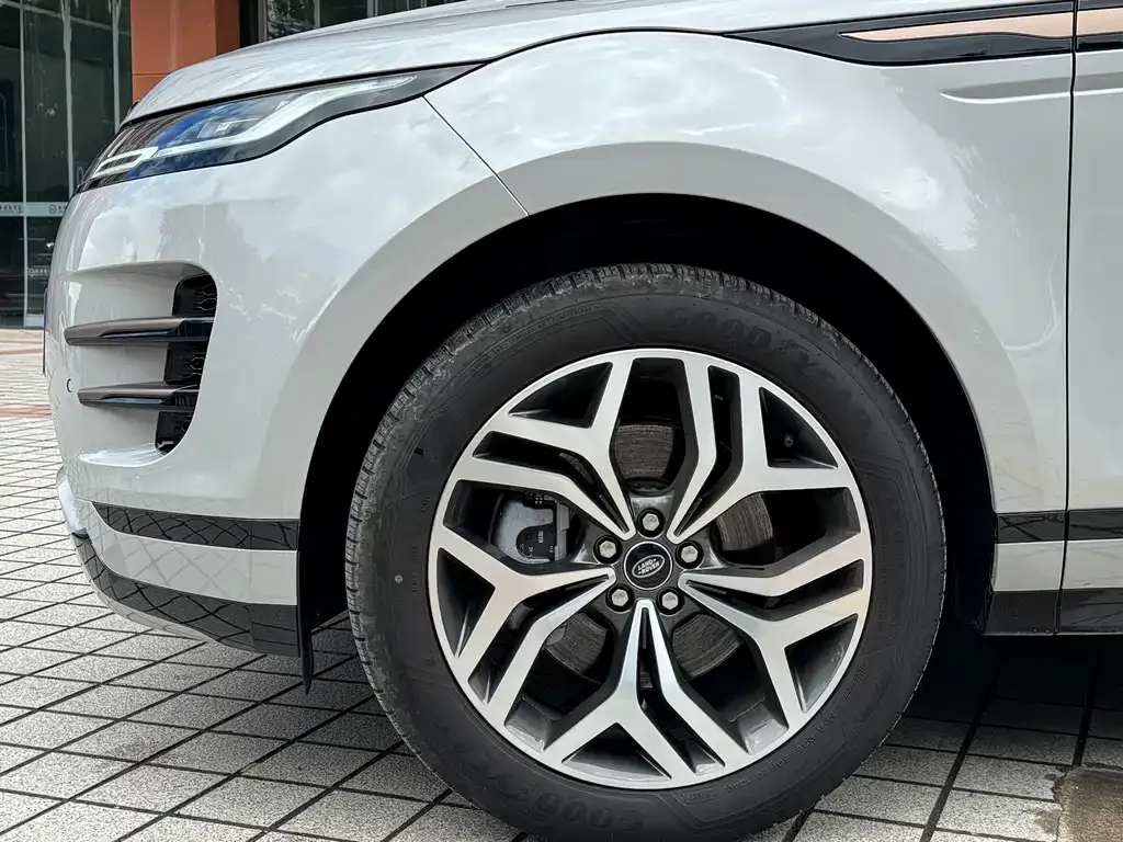 Land Rover Evoque — фото 4