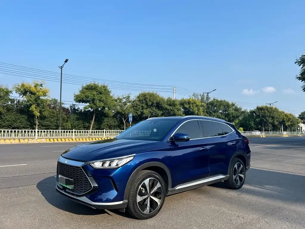 BYD PLUS New Energy — фото 1