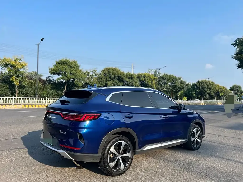 BYD PLUS New Energy — фото 3