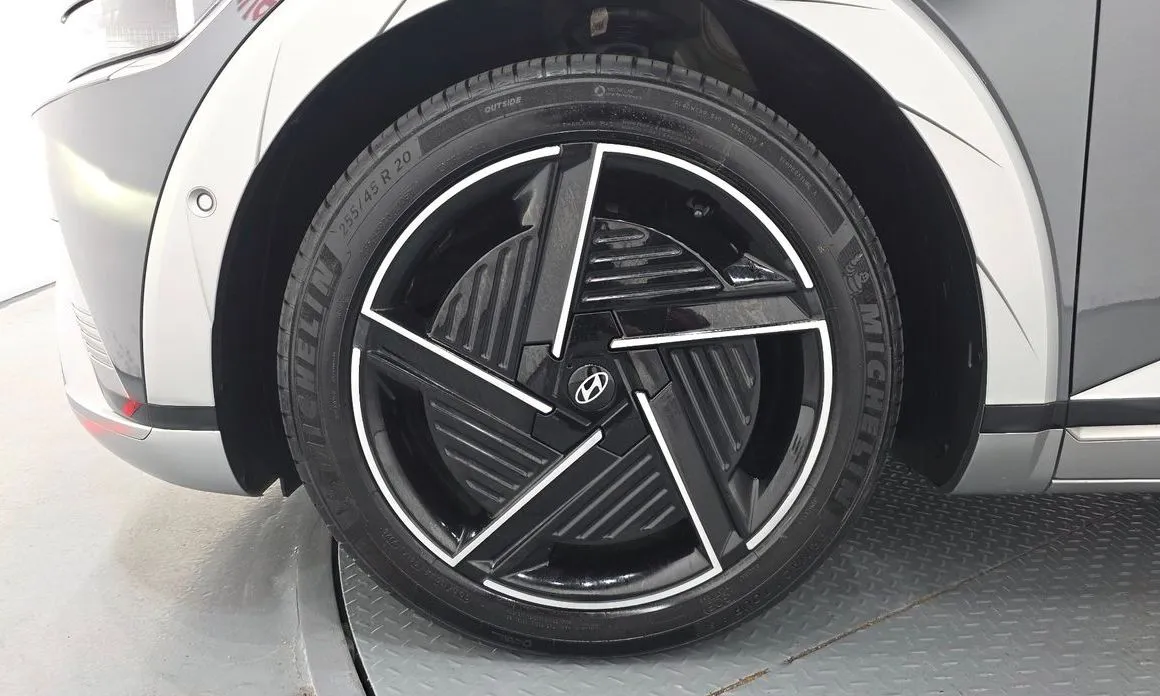 Hyundai Ioniq5 — фото 10
