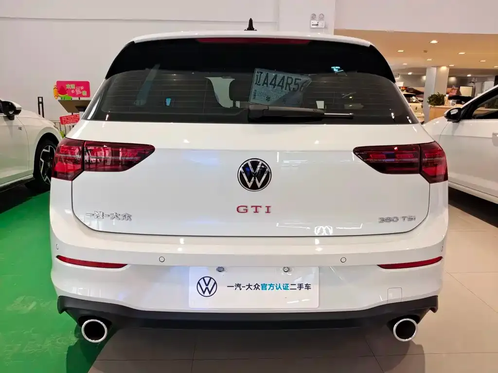 Volkswagen Golf GTI — фото 2