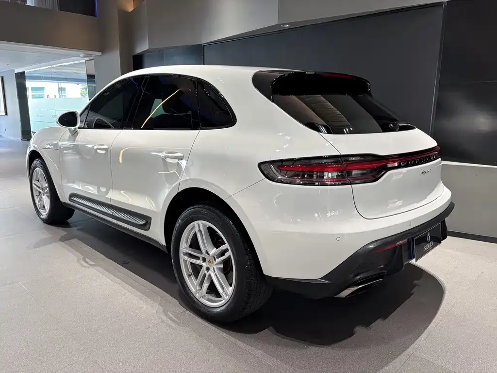Porsche Macan — фото 5