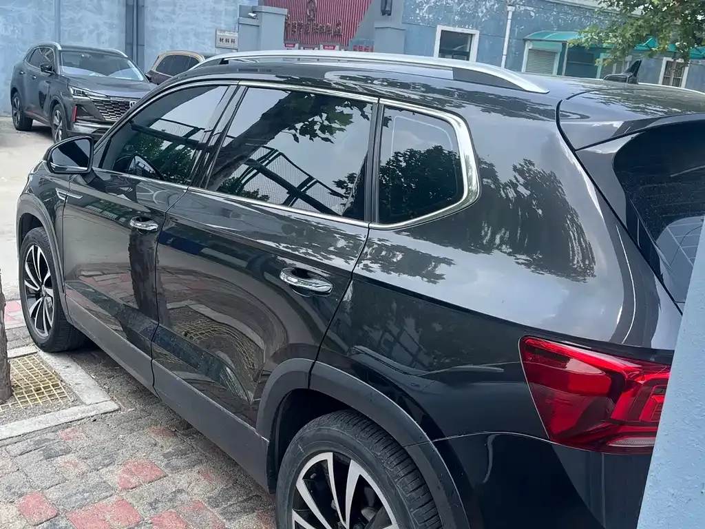 Volkswagen Tharu — фото 3