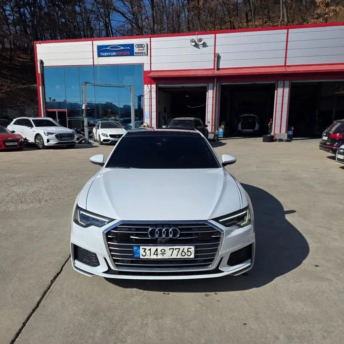 Audi A6 — фото 1