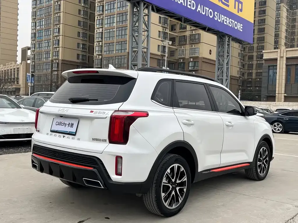 Kia Sportage — фото 8