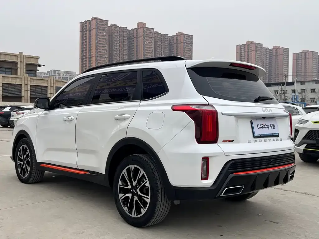 Kia Sportage — фото 10