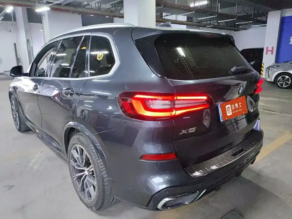 BMW X5 (Import) — фото 7