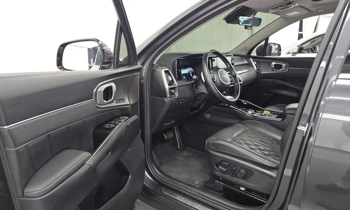 Kia Sorento — фото 7