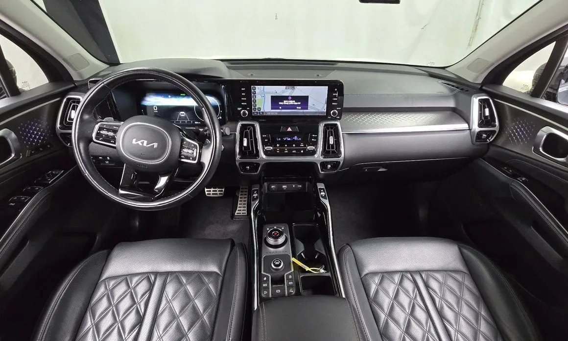 Kia Sorento — фото 8