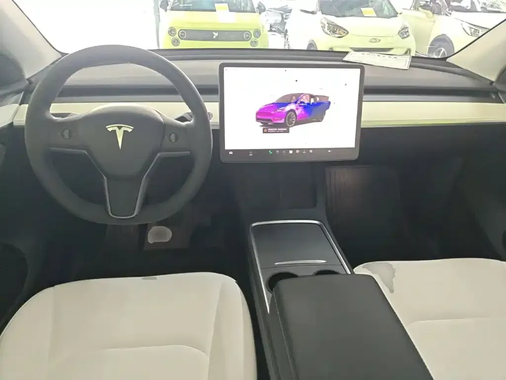 Tesla Model Y — фото 2