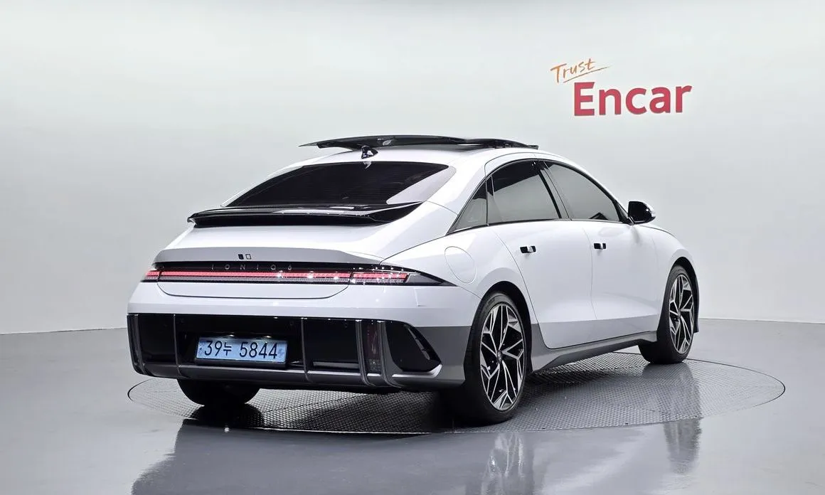 Hyundai Ioniq6 — фото 6