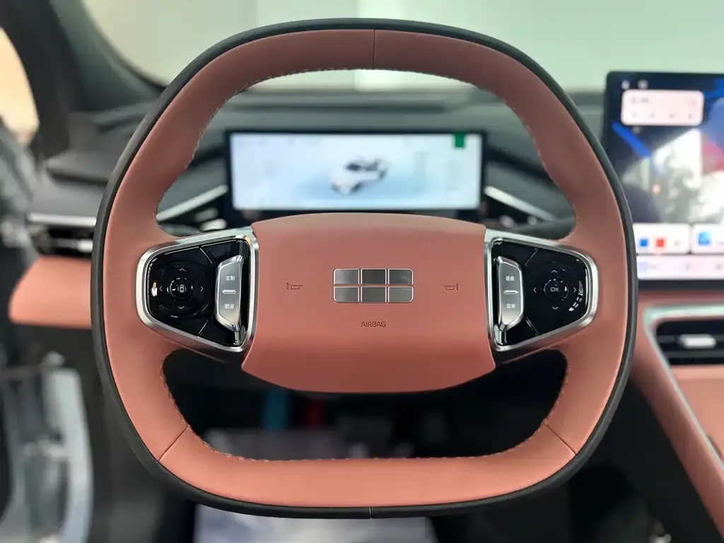 Geely Galaxy L6 — фото 4