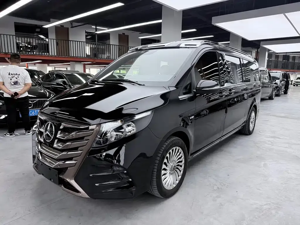 Mercedes-Benz Vito — фото 1
