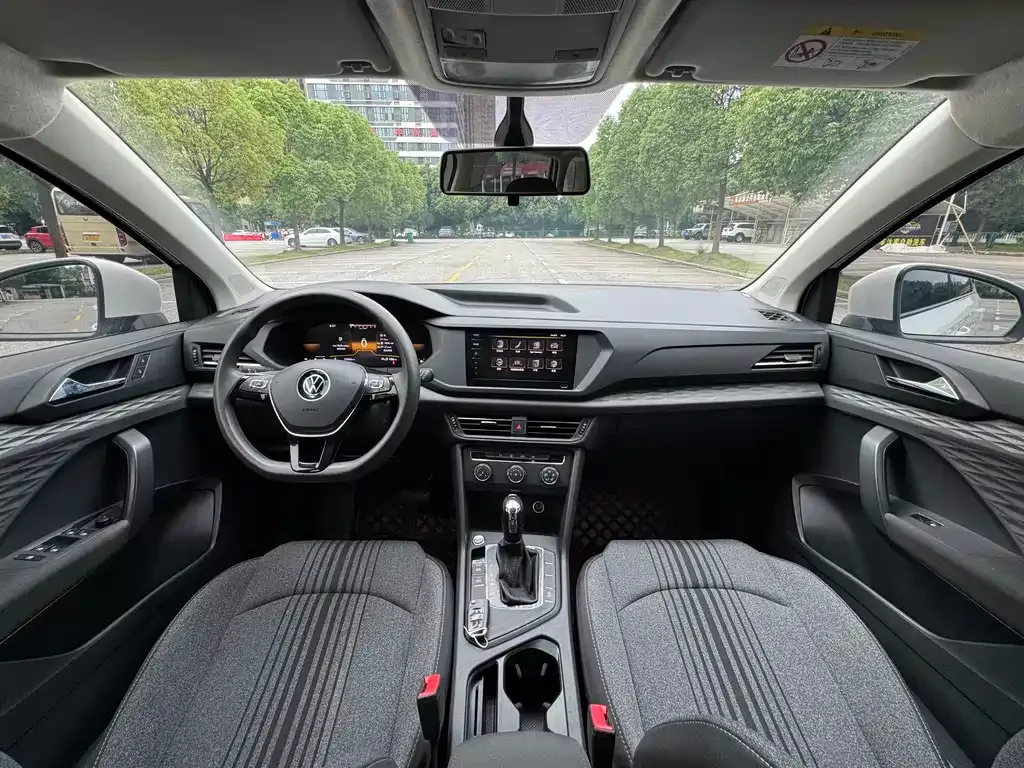 Volkswagen Tharu — фото 7