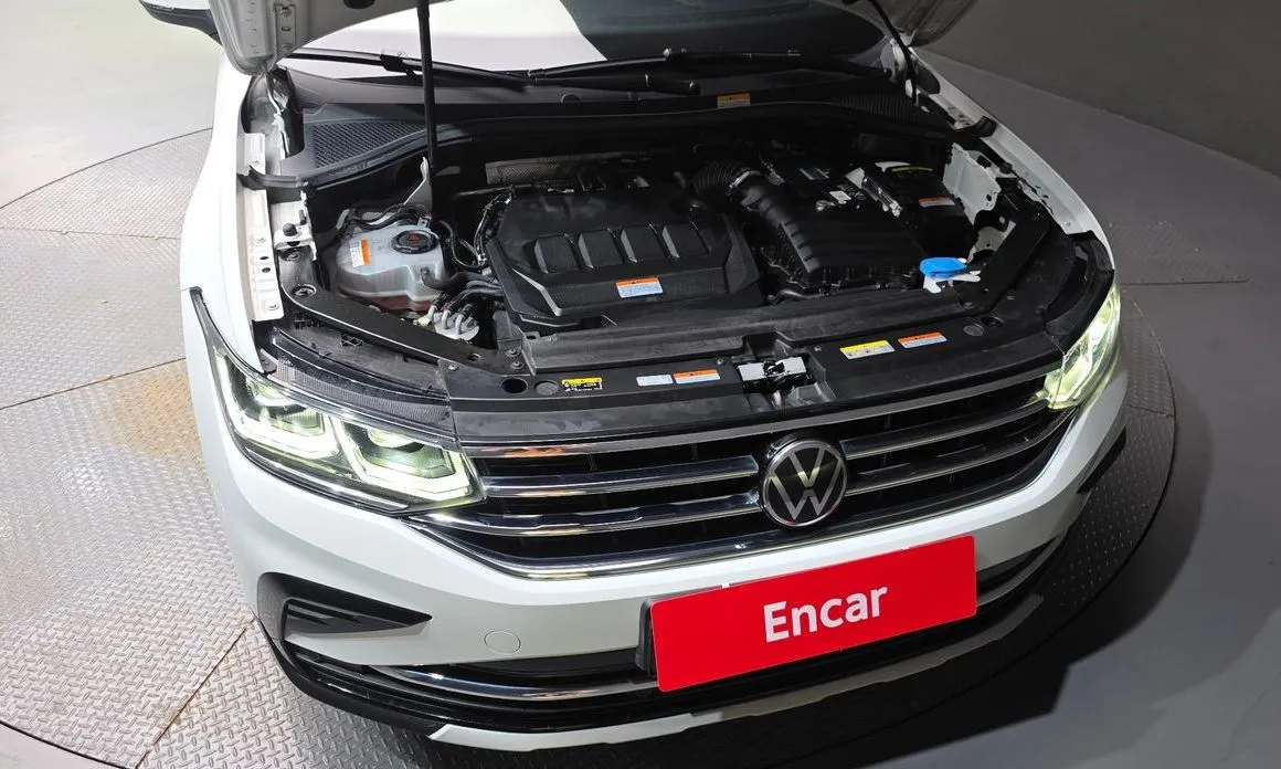 Volkswagen Tiguan — фото 10