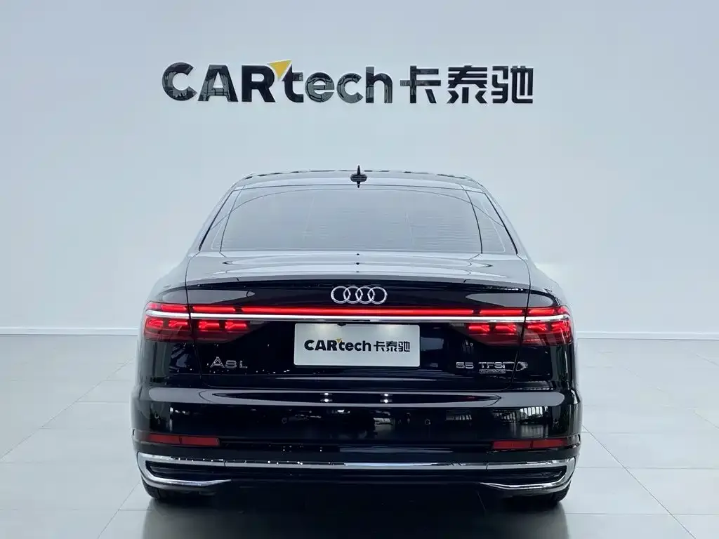 Audi A8 — фото 2