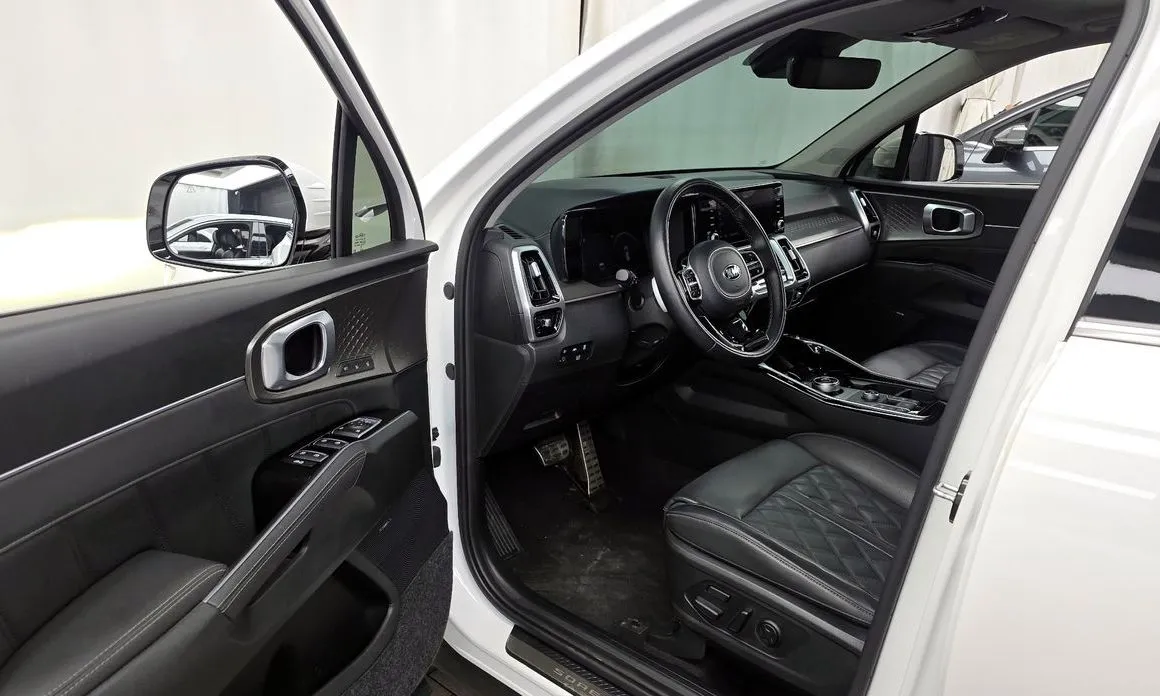 Kia Sorento — фото 6