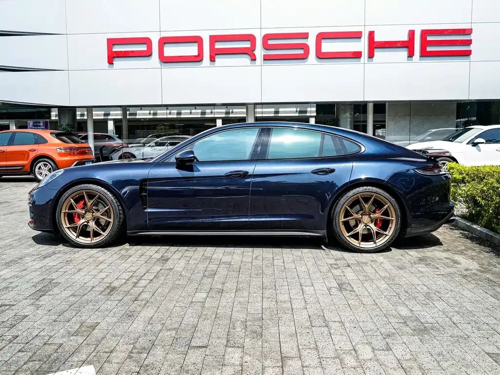 Porsche Panamera — фото 6