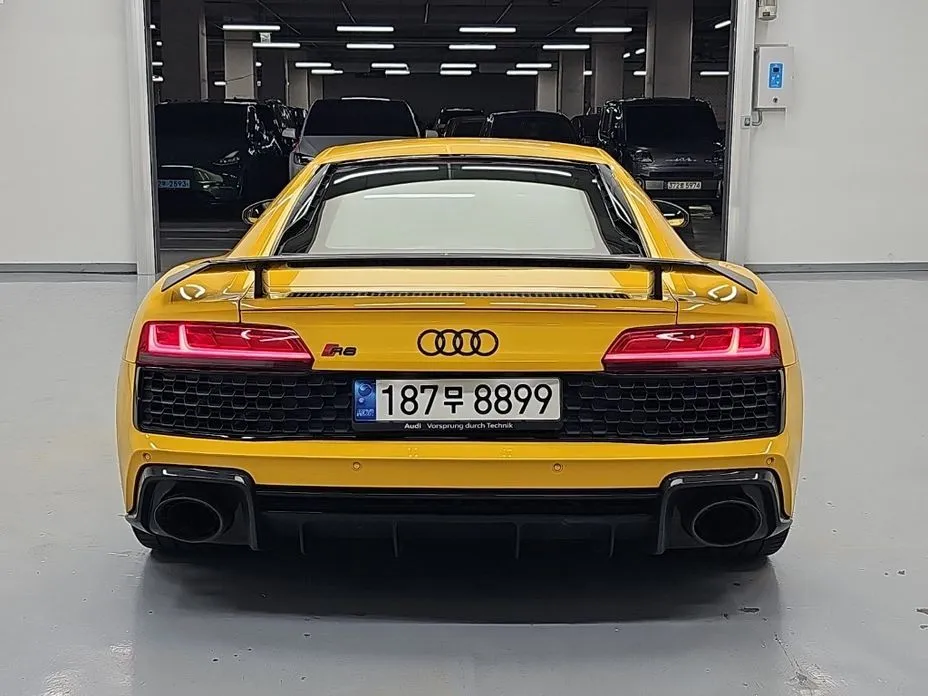 Audi R8 — фото 4