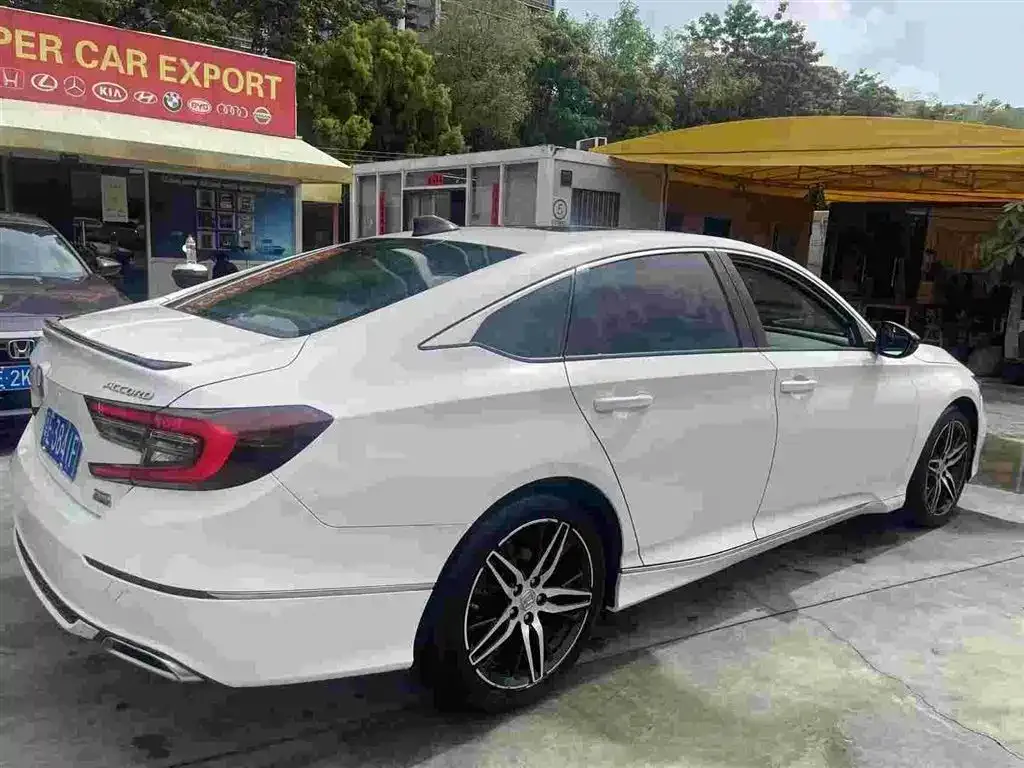 Honda Accord — фото 2