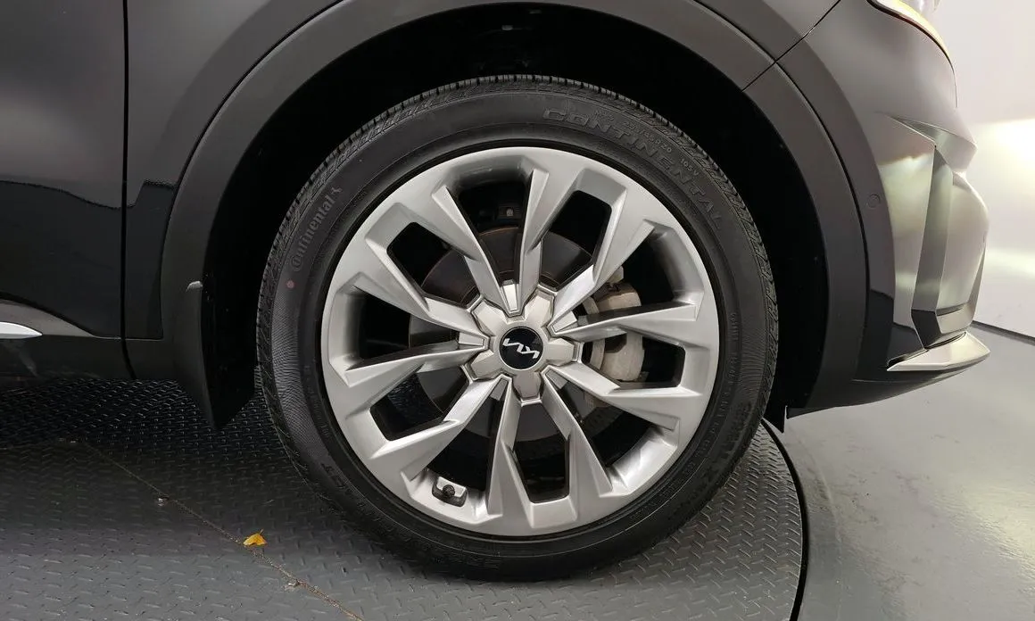 Kia Sorento — фото 8