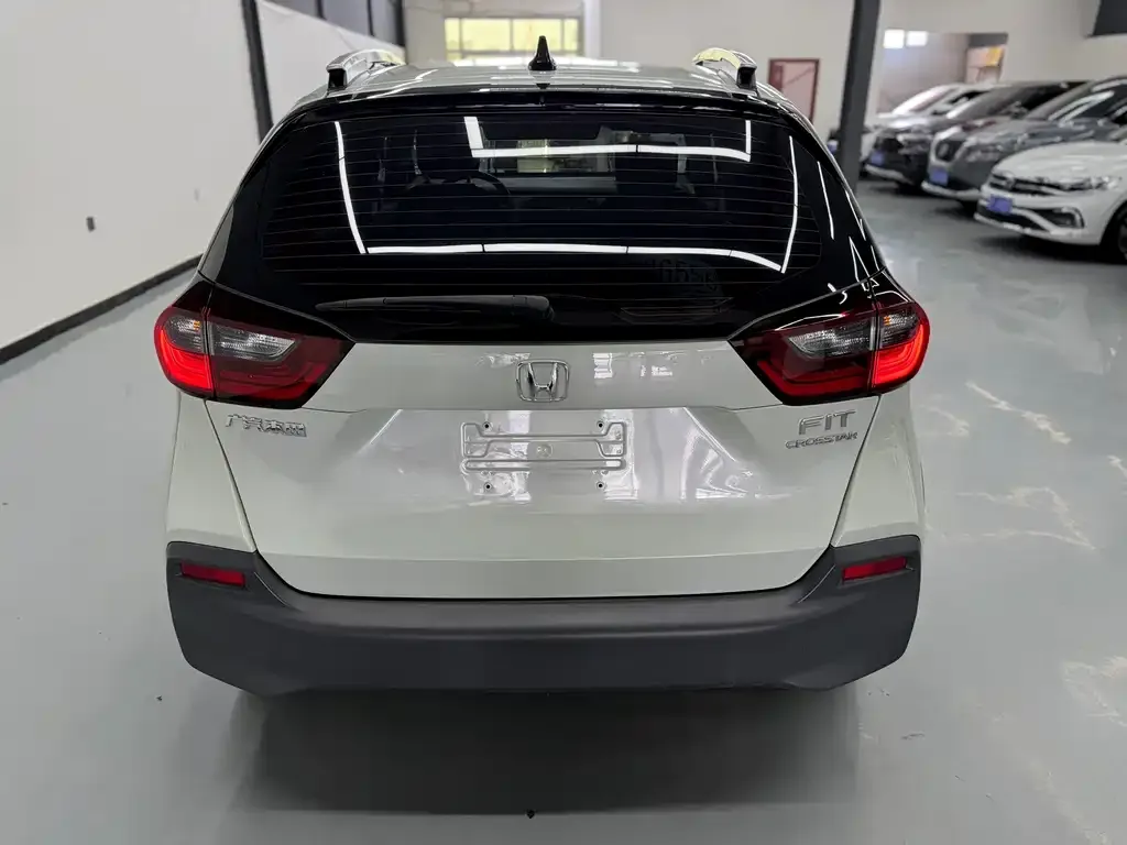 Honda Fit — фото 5