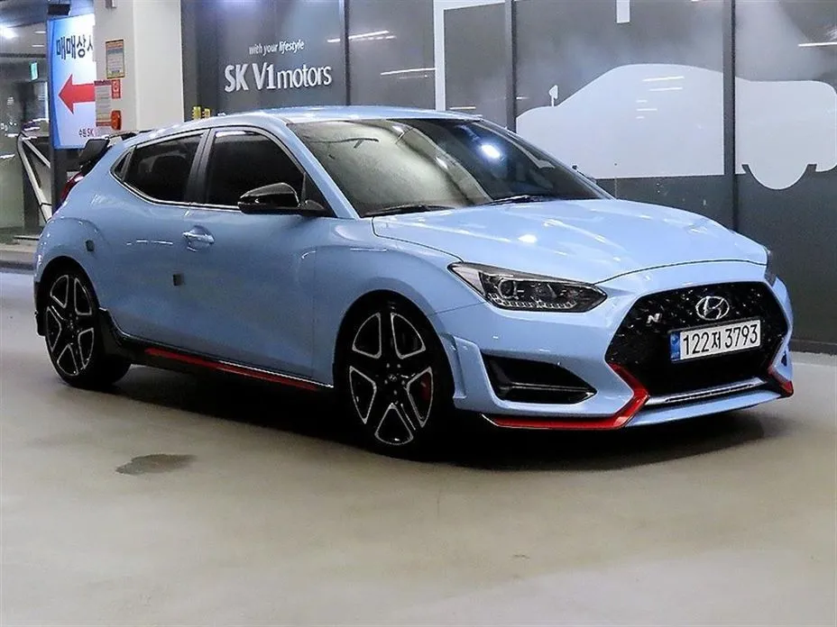 Hyundai Veloster — фото 1