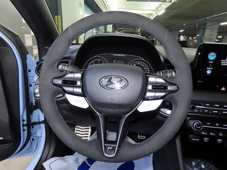Hyundai Veloster — фото 8