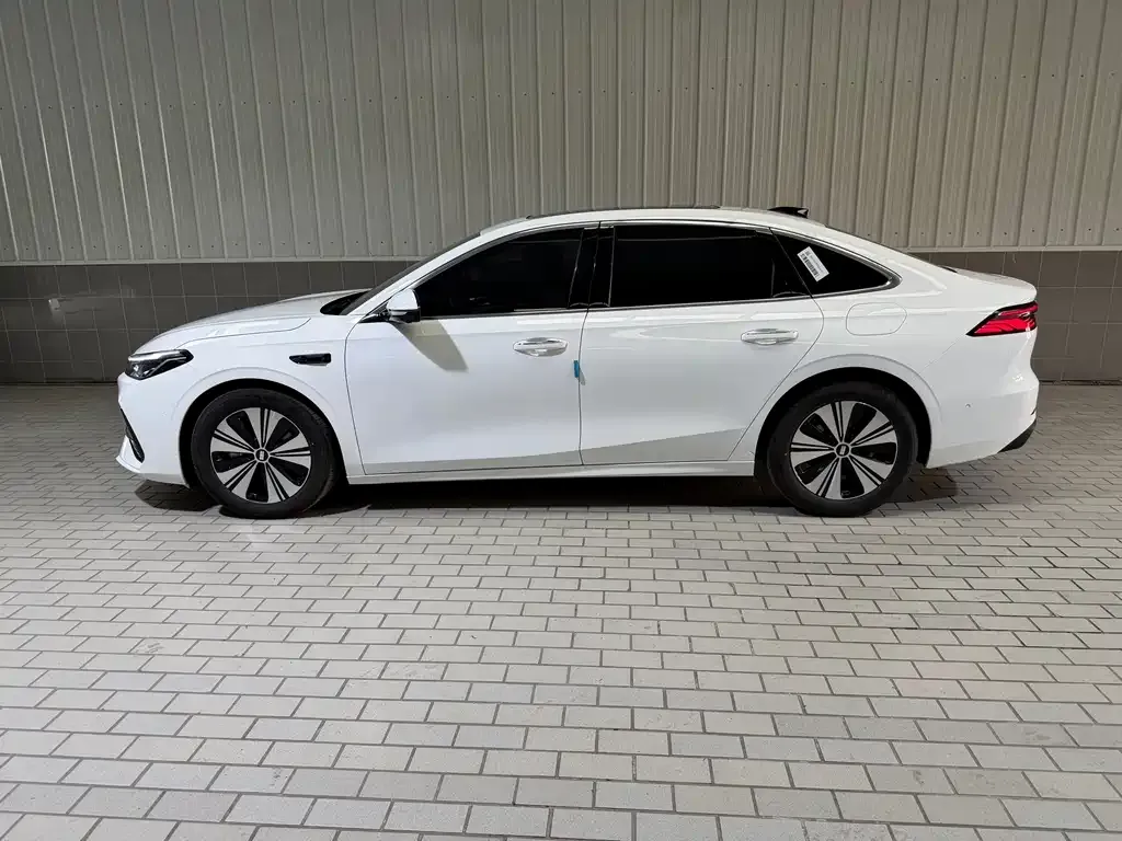 Geely 银河A7 EM — фото 7