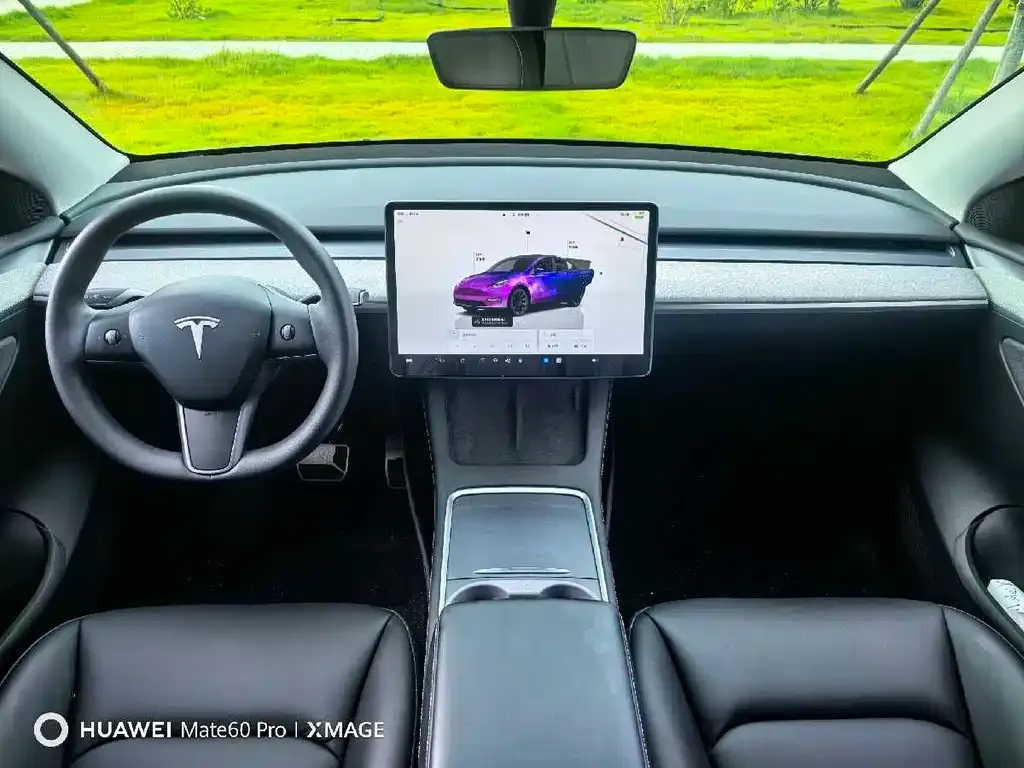 Tesla Model Y — фото 3