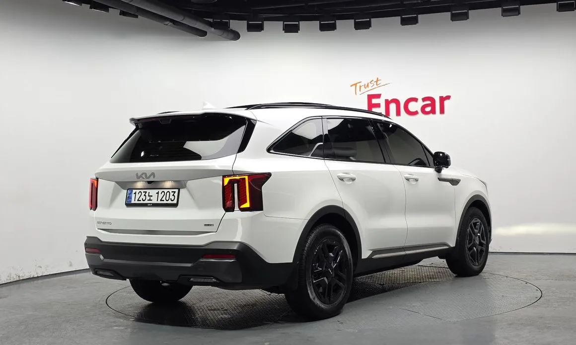 Kia Sorento — фото 7
