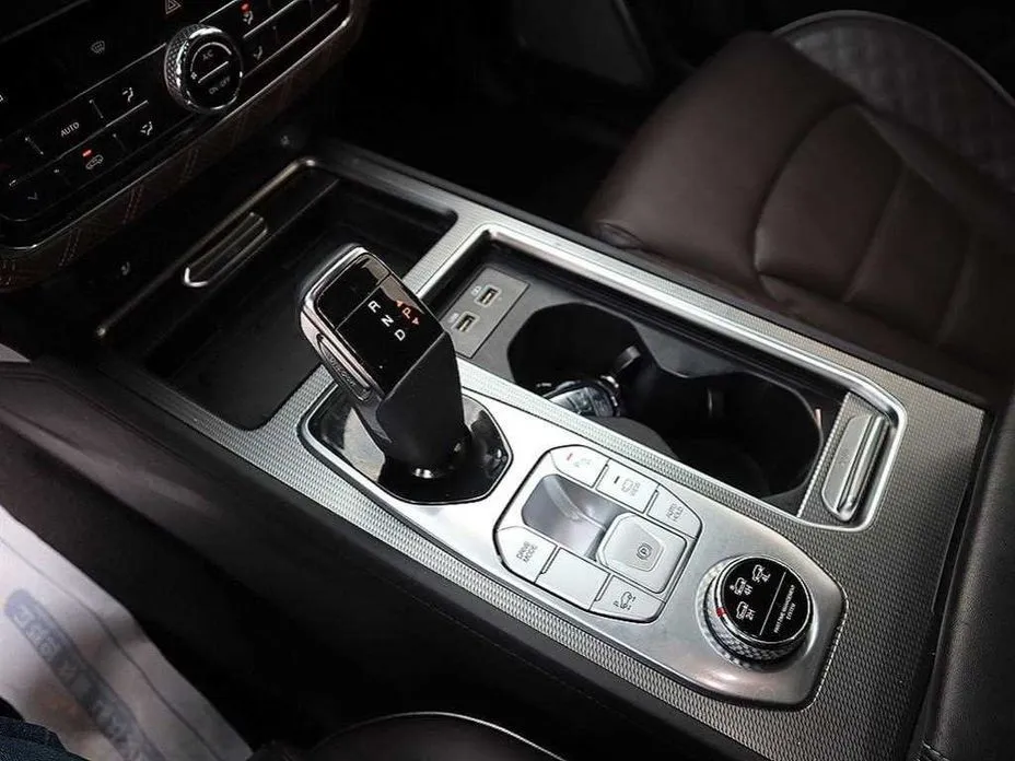 KG Mobility (Ssangyong) Rexton — фото 4