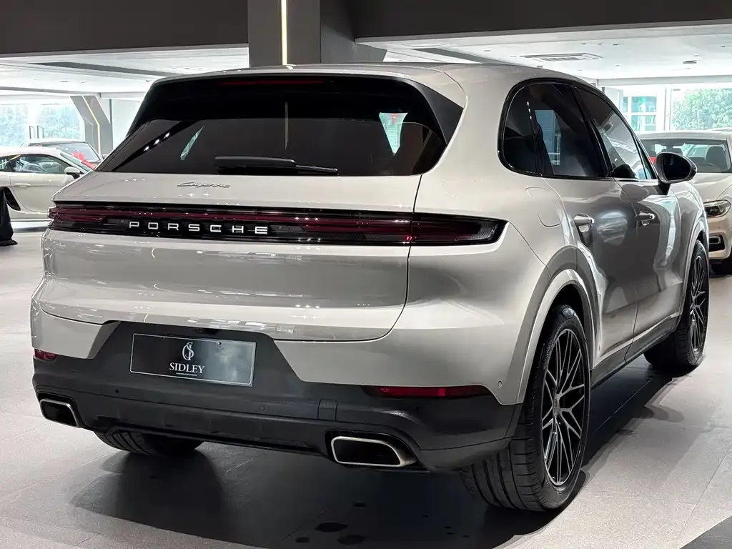 Porsche Cayenne — фото 4