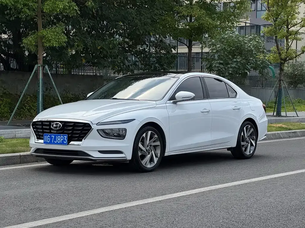 Hyundai Mistra — фото 1