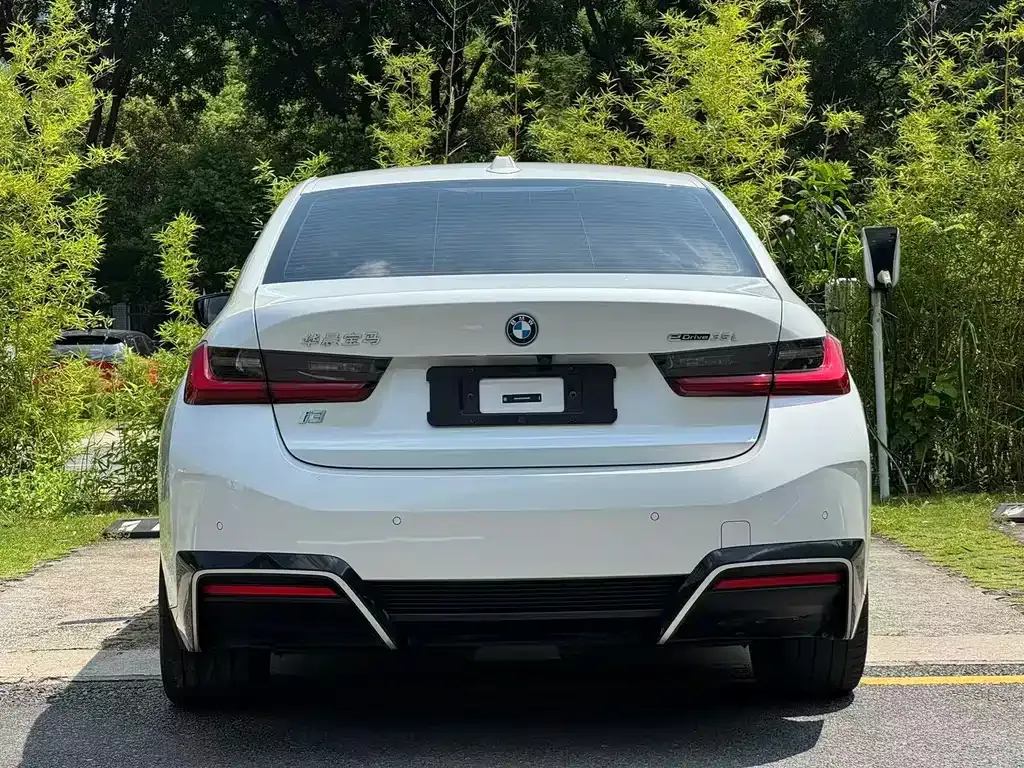 BMW i3 — фото 4