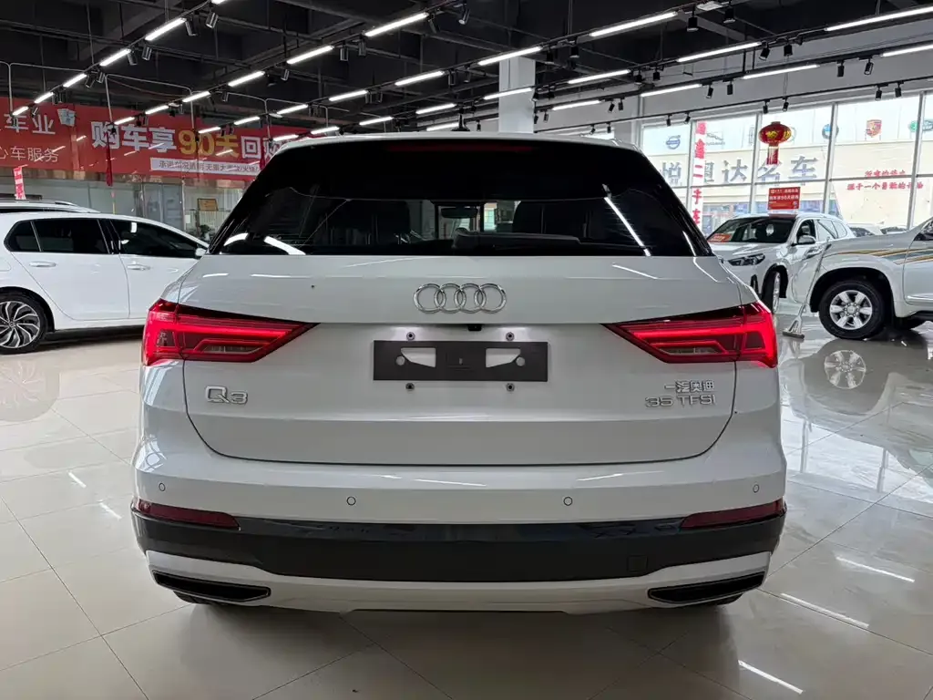 Audi Q3 — фото 6
