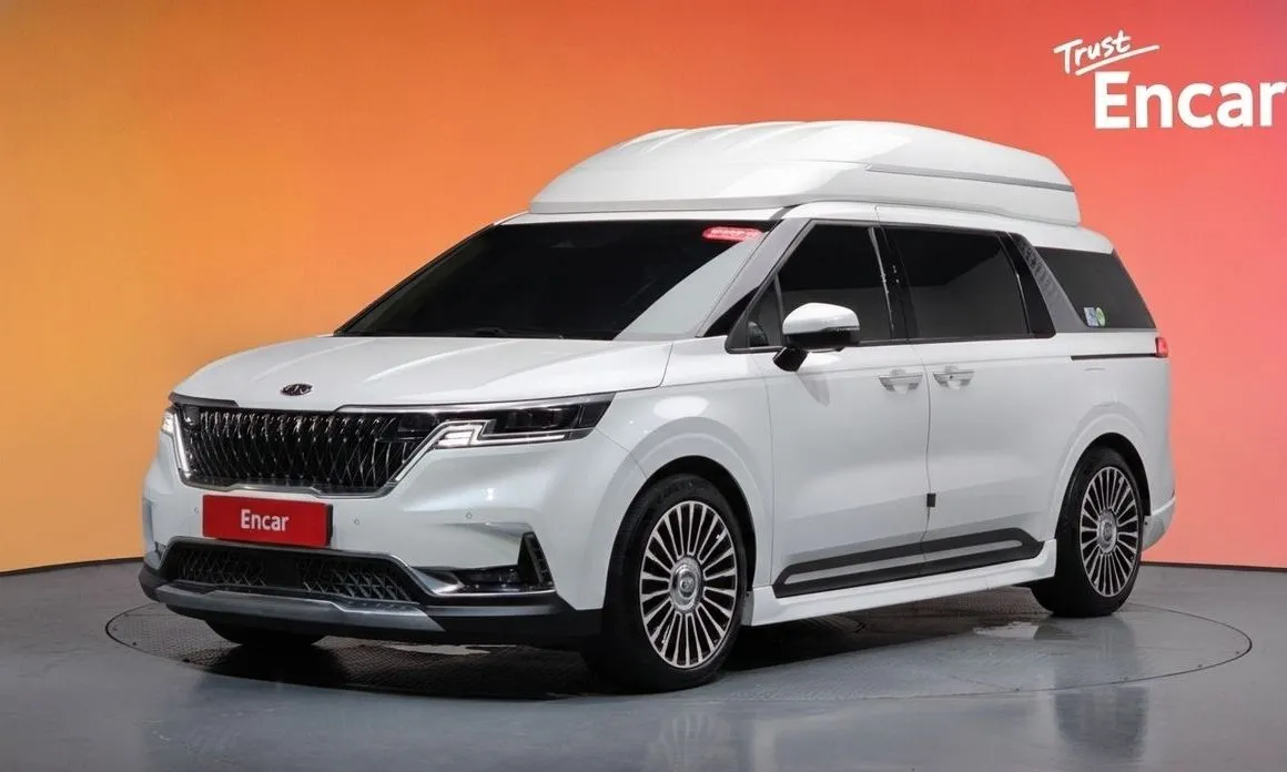 Kia Carnival — фото 1