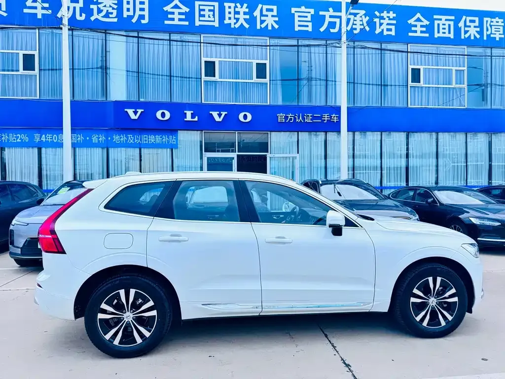 Volvo XC60 — фото 5