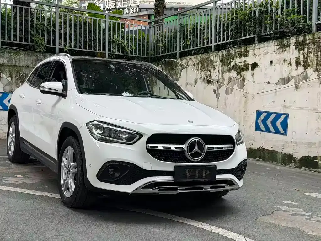 Mercedes-Benz GLA — фото 8
