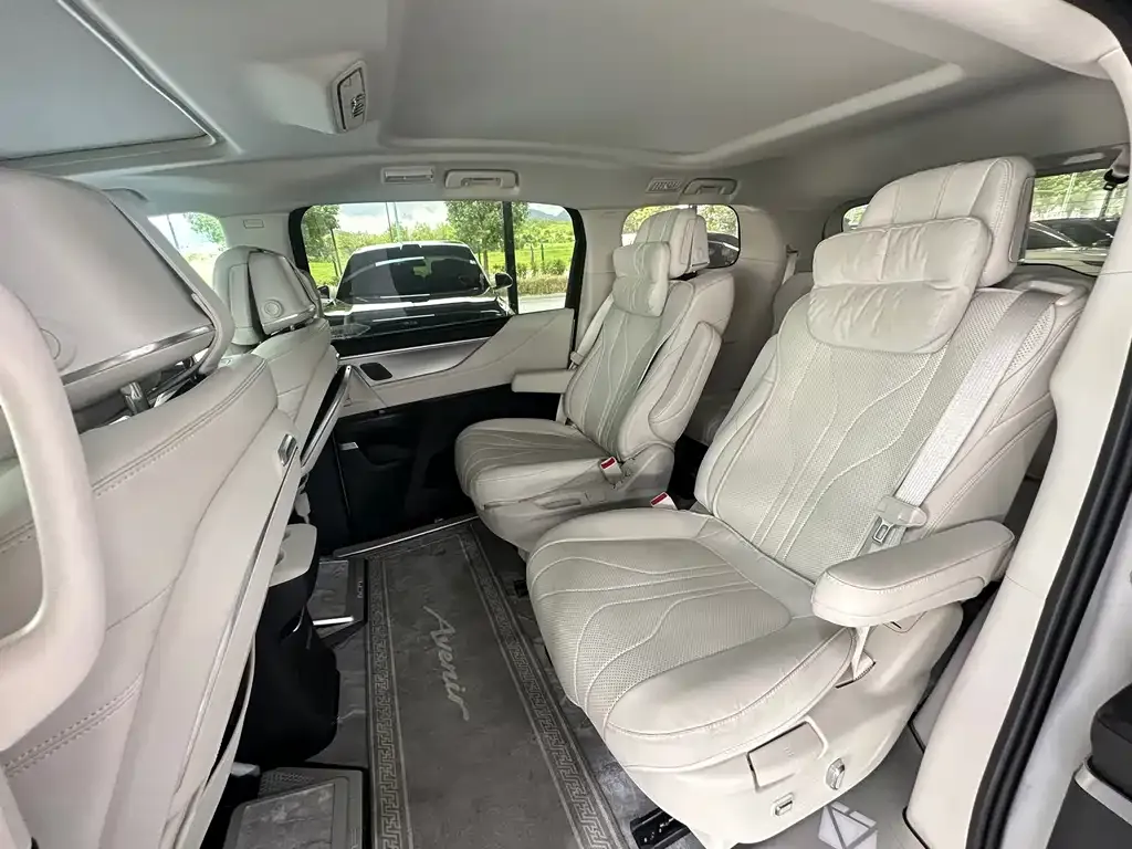 Buick GL8 Hybrid — фото 5