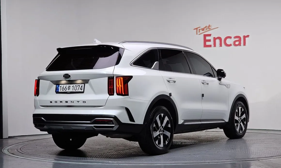 Kia Sorento — фото 5