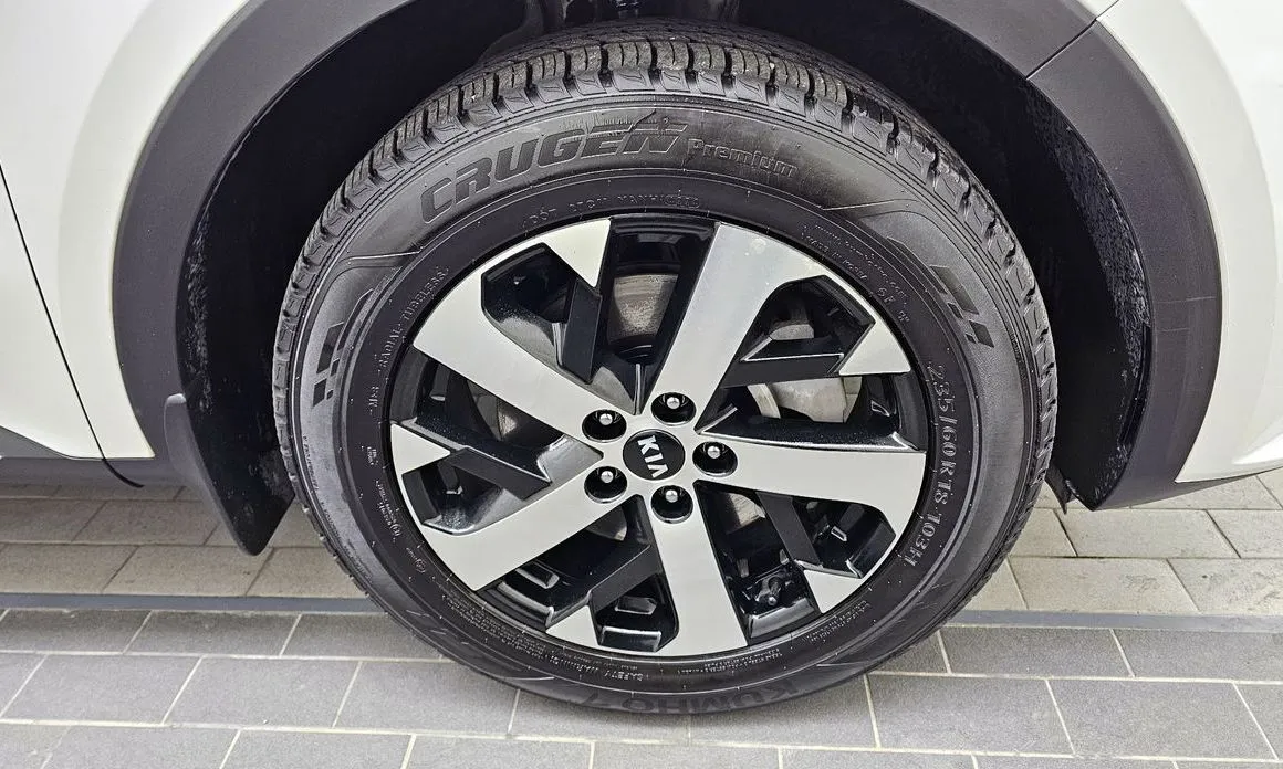 Kia Sorento — фото 9