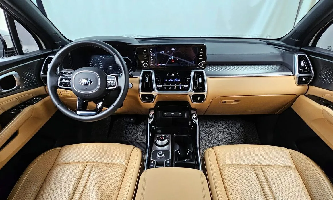 Kia Sorento — фото 7