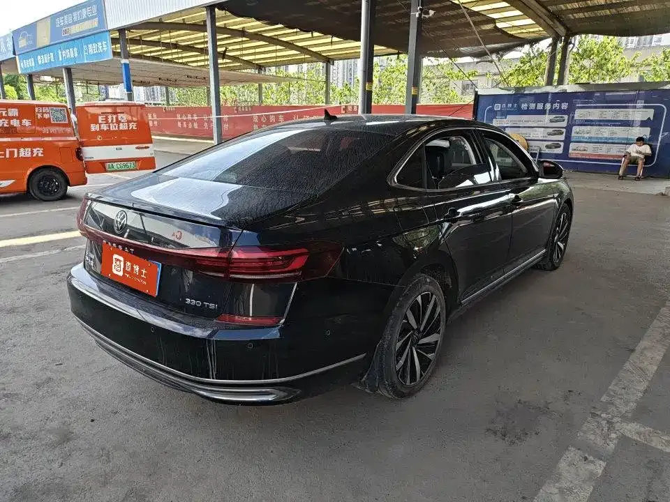 Volkswagen Passat — фото 6