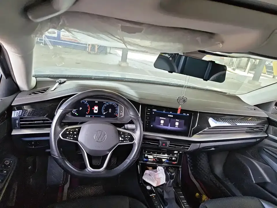 Volkswagen Passat — фото 3