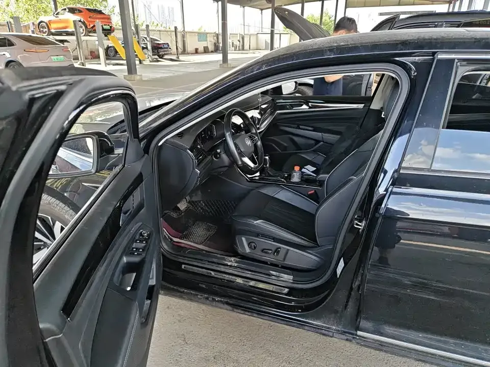 Volkswagen Passat — фото 7