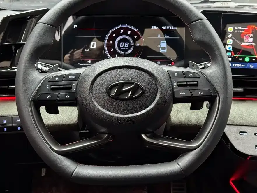 Hyundai Elantra — фото 4