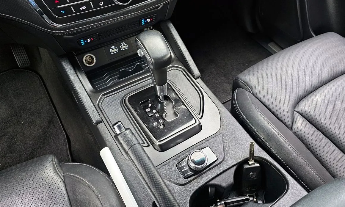 KG Mobility (Ssangyong) Rexton — фото 10